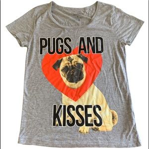 XS tshirt dog love pugs